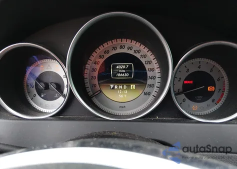 2012 Mercedes-Benz C 300 Luxury 4Matic/Sport 4Matic z USA, uszkodzony, nr VIN WDDGF8BB5CR199398